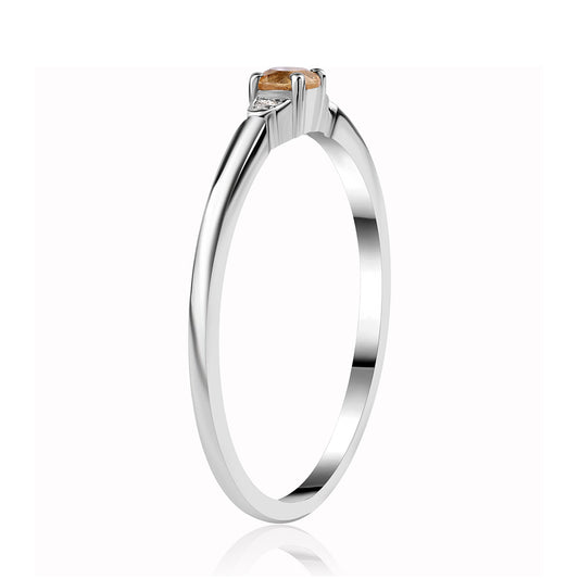 Stříbro 925/1000 - Prsten s Brazilským Citrínem tř.AA a Bílým Topazem - Karátové číslo: 0.18. přibližná hmotnost: 1.69 gramů