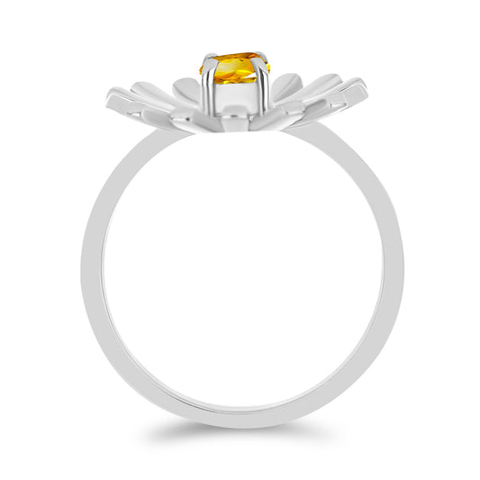 Stříbro 925/1000 - Prsten s Uralským Citrínem - Karátové číslo: 0.46. přibližná hmotnost: 3.91 gramů