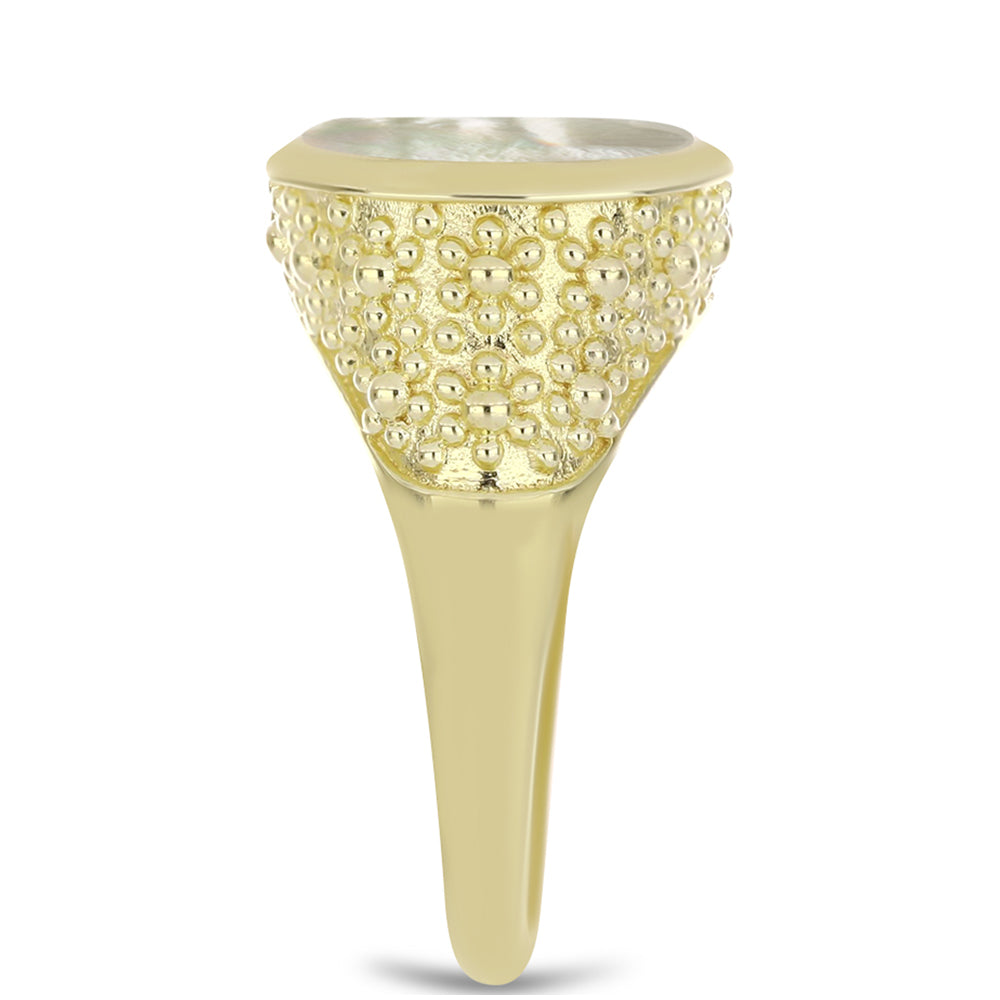 Pozlacené Stříbro 925/1000 - Prsten s Lasturou - Karátové číslo: 4.24. přibližná hmotnost: 5.64 gramů