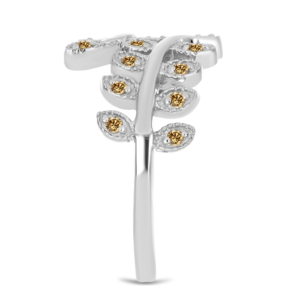 Stříbro 925/1000 - Prsten se Šampaňským Moissanitem - Karátové číslo: 0.18. přibližná hmotnost: 3.25 gramů