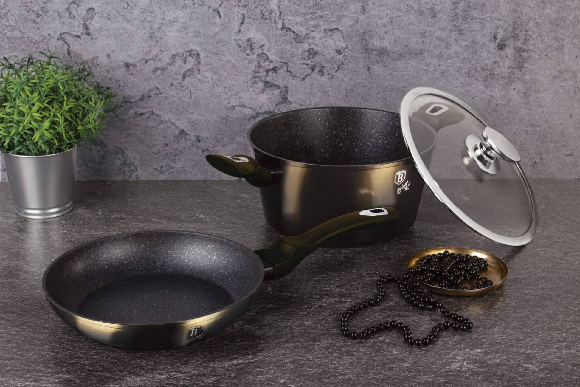 Pětidílná sada nádobí Berlinger Haus Metallic Line Shiny Black Edition 4 