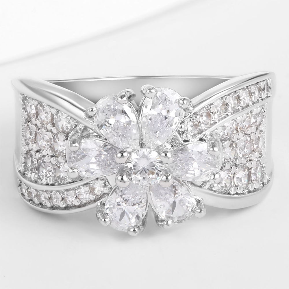 Pozlacený Slitinový Prsten s Bílým Emporia® Křišťálem 1 