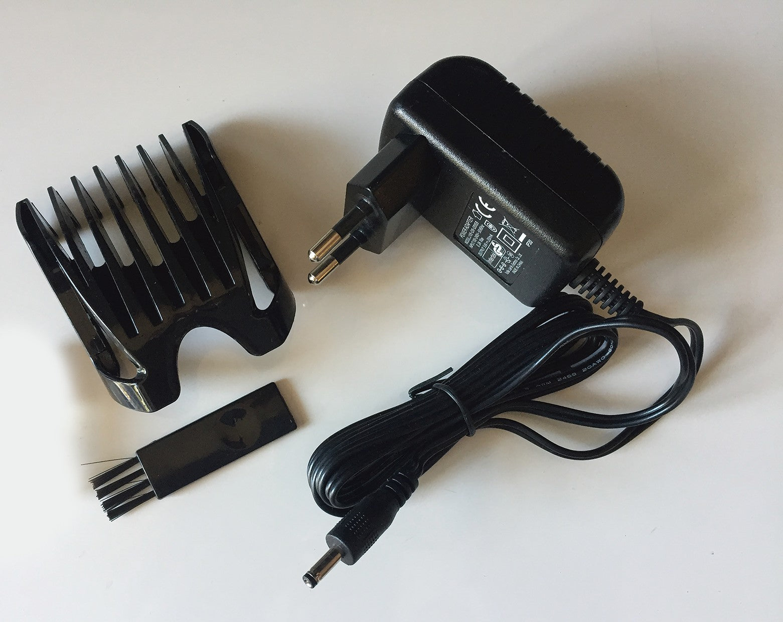 Akumulátorový zastřihovač vlasů a vousů Velform Haircutter 3 