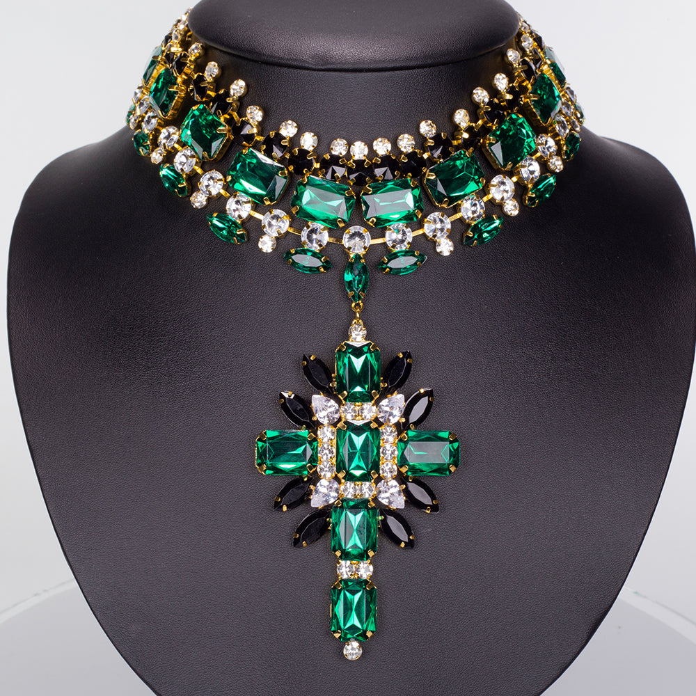 Pozlacená Slitinová Sada se Zeleným Emporia® Křišťálem a Bílým Emporia® Křišťálem ( Náhrdelník+Náušnice ) 4 