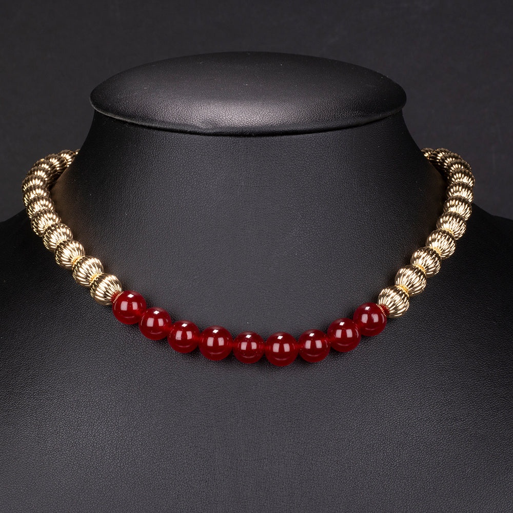 Pozlacená slitina - Sada s Červeným Achátem - Karátové číslo: 71.5. přibližná hmotnost: 37.2 gramů ( Náhrdelník+Náušnice )