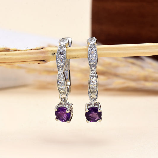 Stříbro 925/1000 - Náušnice s Marockým Ametystem a Bílým Topazem - Karátové číslo: 0.67. přibližná hmotnost: 3.81 gramů