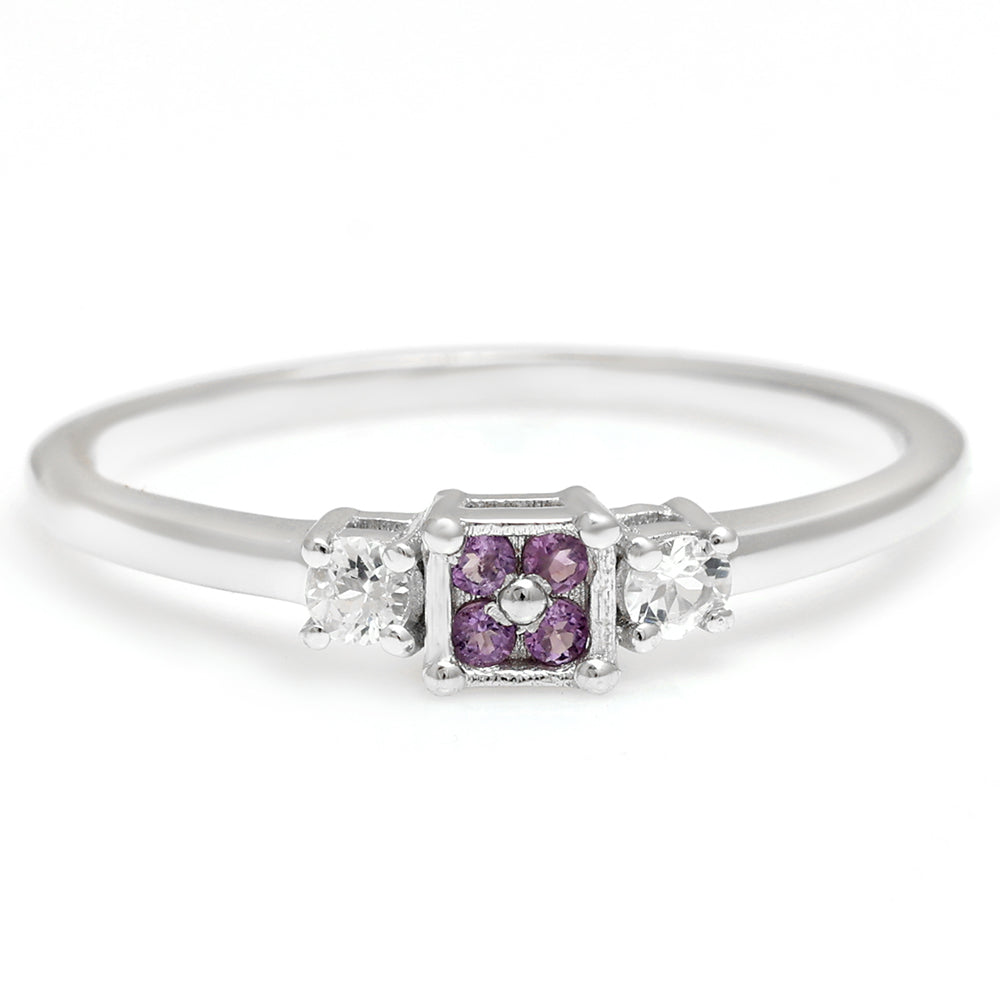 Stříbro 925/1000 - Prsten s Brazilským Ametystem a Bílým Topazem - Karátové číslo: 0.17. přibližná hmotnost: 1.63 gramů