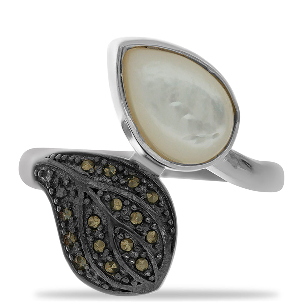 Stříbrný Prsten s Rakouským Markazitem a Lasturou 1 