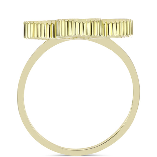 Pozlacené Stříbro 925/1000 - Prsten s Lasturou - Karátové číslo: 3.78. přibližná hmotnost: 5.7 gramů