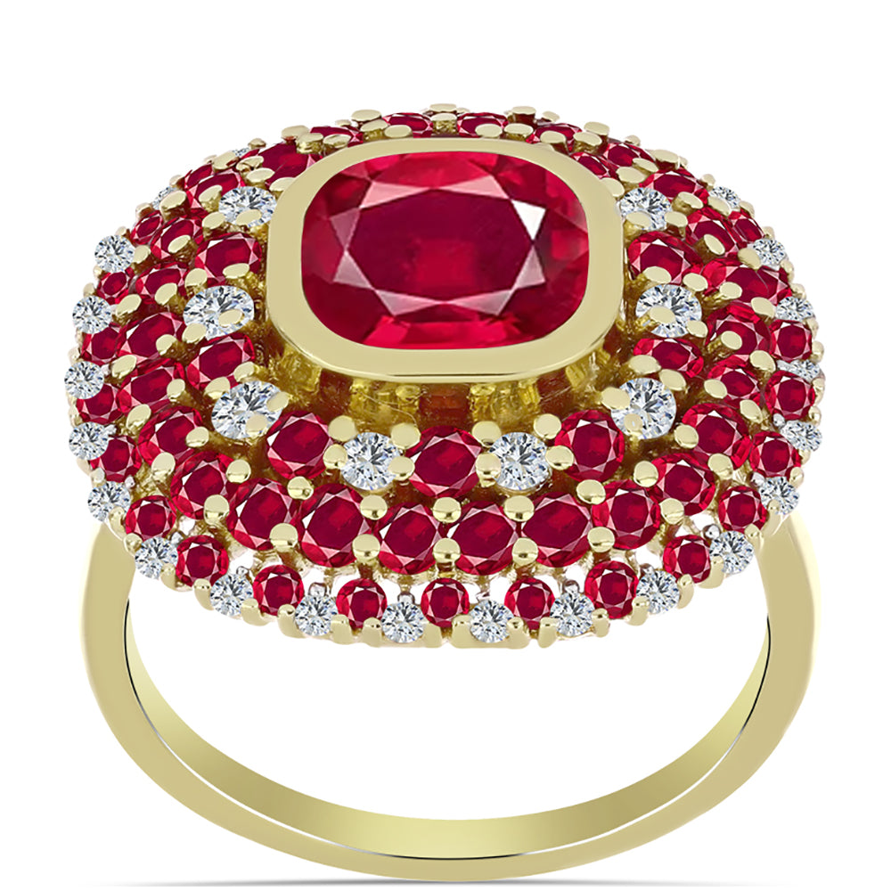 Pozlacené Stříbro 925/1000 - Prsten s Madagaskarským Rubínem a Bílým Topazem - Karátové číslo: 6.04. přibližná hmotnost: 6 gramů 3 