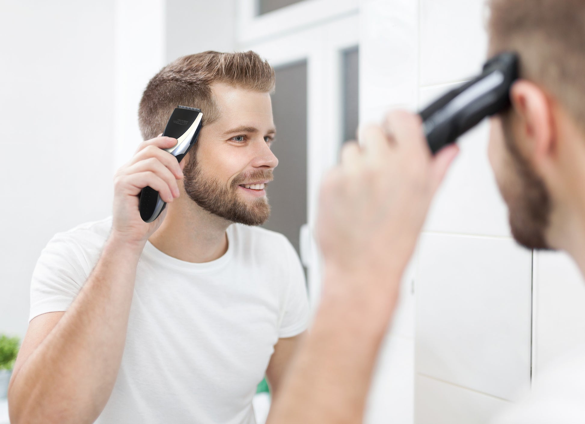 Akumulátorový zastřihovač vlasů a vousů Velform Haircutter 7 