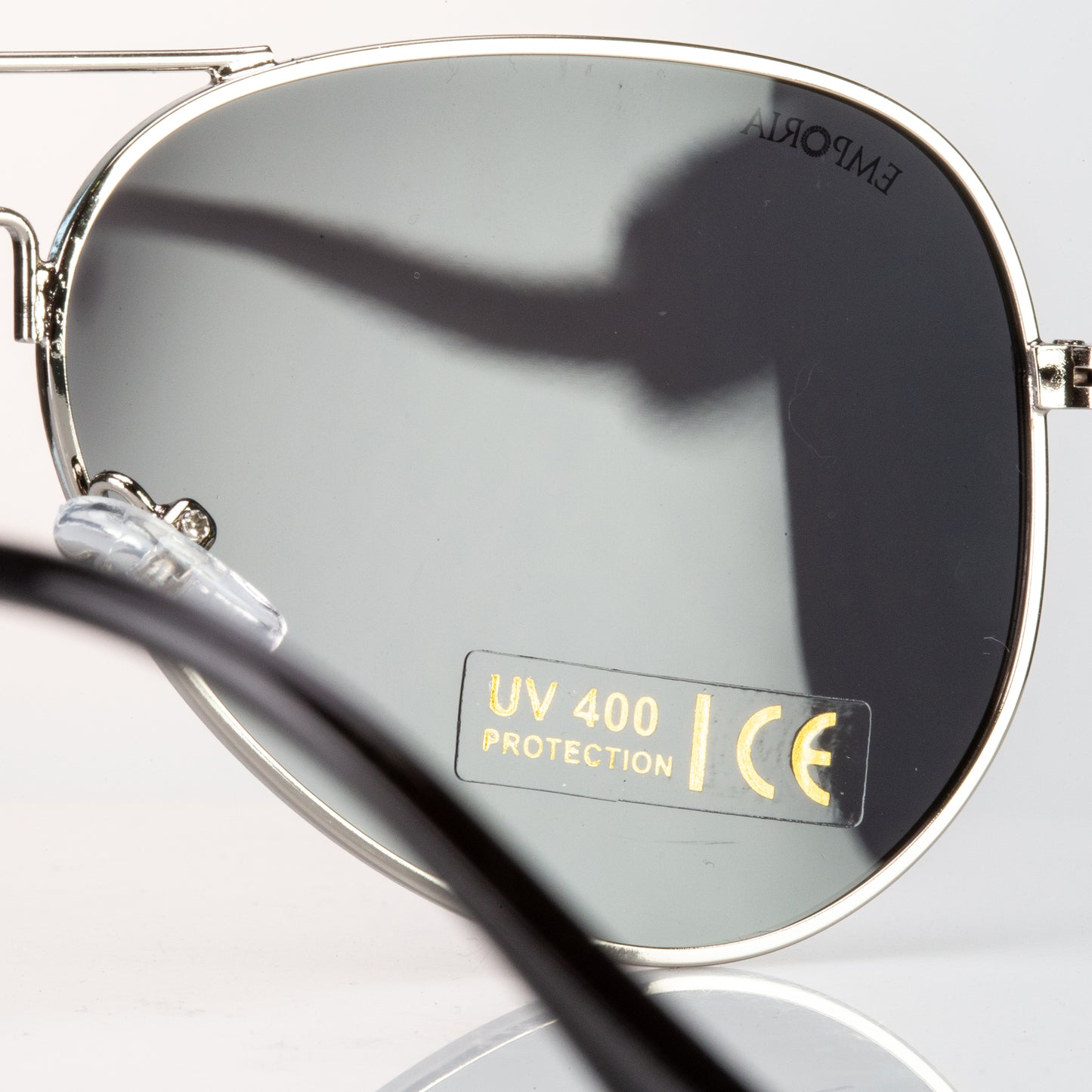 Emporia Italy - série Aviator "ŠÉF", polarizované sluneční brýle s UV filtrem, s pevným pouzdrem a čisticím hadříkem, tmavě šedé čočky, obroučky stříbrné barvy